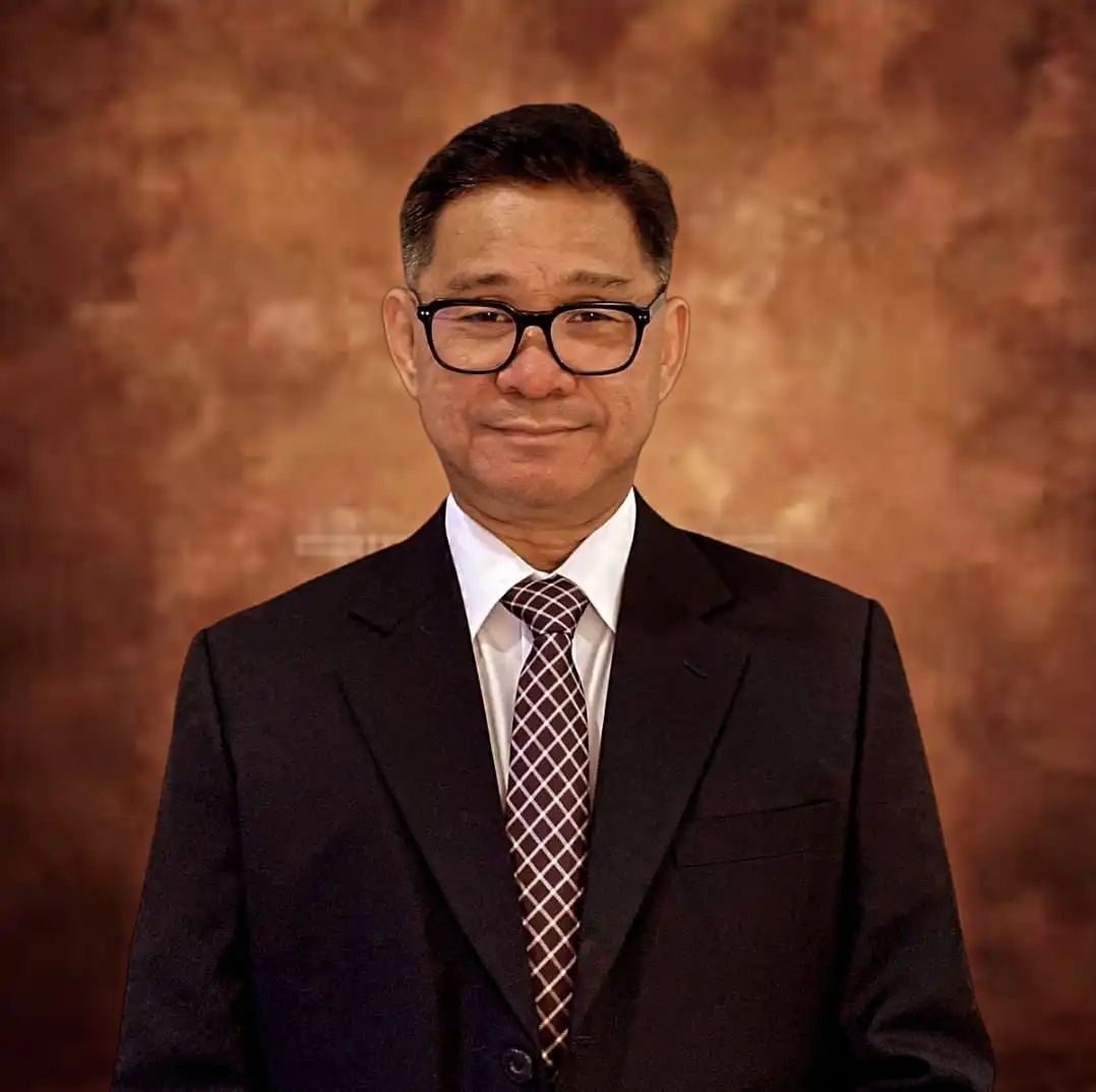 Dr.Rully Chairul Hamdani Nawawi